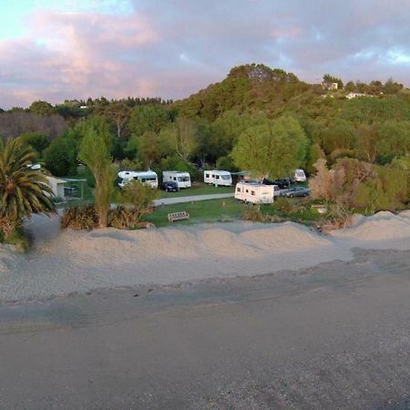 Golden Bay Holiday Park Onekaka Экстерьер фото