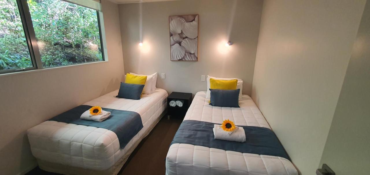 Golden Bay Holiday Park Onekaka Экстерьер фото