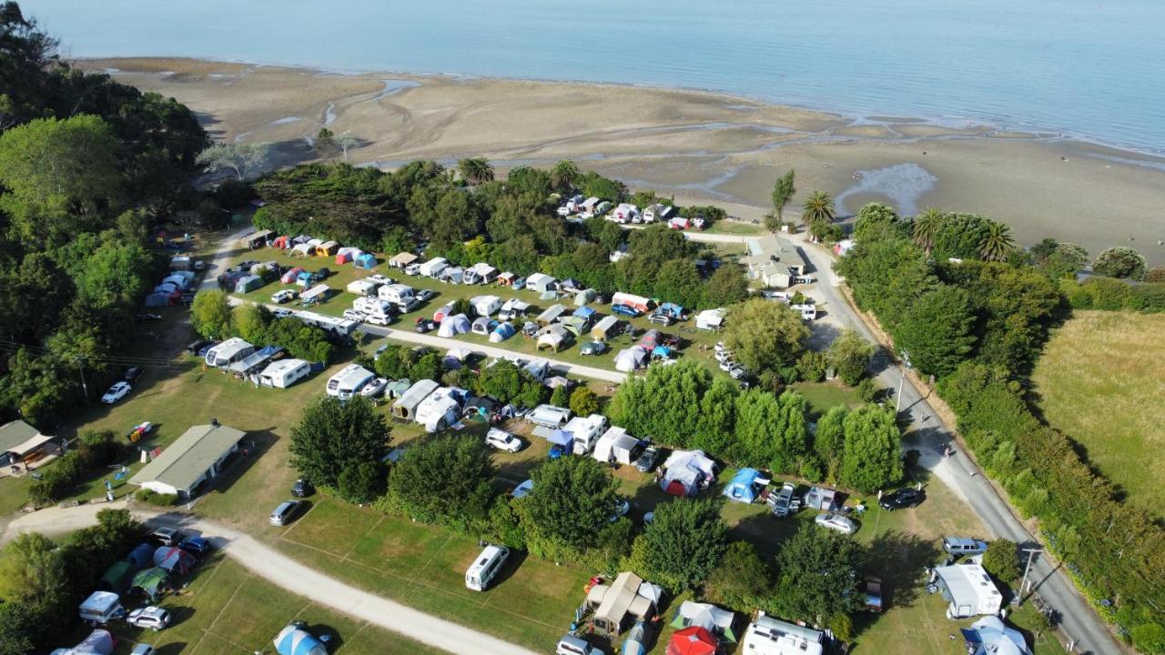 Golden Bay Holiday Park Onekaka Экстерьер фото