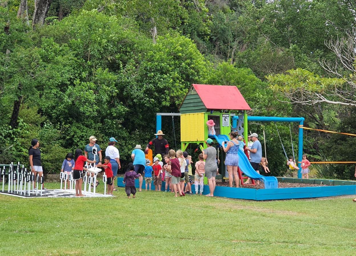 Golden Bay Holiday Park Onekaka Экстерьер фото